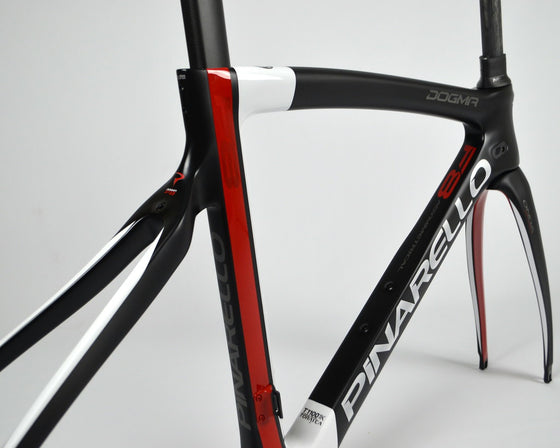Pinarello F8 Black/White/Red 673 59.5cm Shimano Dura Ace 9100 - Corima 47mm WS Black (NEW)