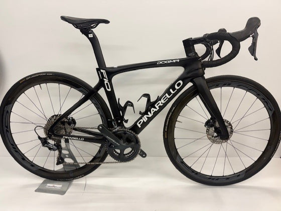 Pinarello F10 Disk Shimano Ultegra R8020 Mechanical Black 46.5cm (Pre-Loved)