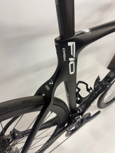 Pinarello F10 Disk Shimano Ultegra R8020 Mechanical Black 59.5cm (Pre-Loved)