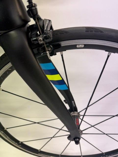 Pinarello F10 Shimano Dura Ace Black/Yellow/Blue 55cm (Pre-Loved)