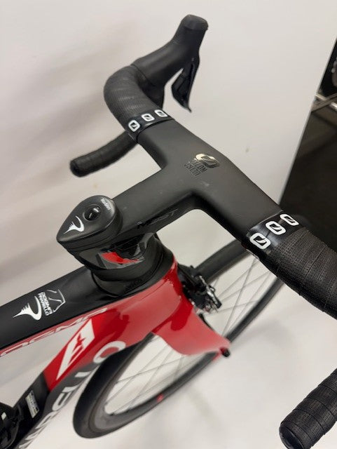 Pinarello Dogma F Shimano Ultegra Di.2 12spd Red/Black 55cm (NEW)