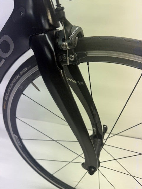 Pinarello Prince FX Shimano Ultegra Di.2 11spd Black 53cm (Pre-Loved)